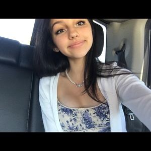 Meet your Posher, Addison